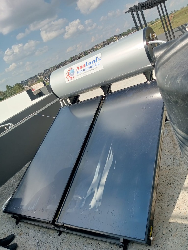 SunLord 300 L Thermosyphon Solar Water Heater
